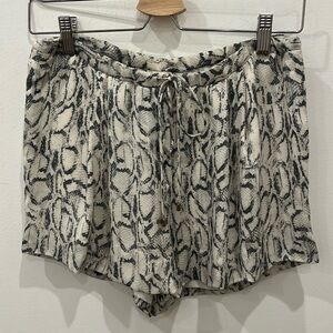 Haute Hippie shorts lightweight snake animal print drawstring waist S chic Boho